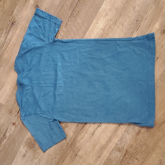 NWOT Blue Christmas Shirt, size XS - Picture 4 of 4